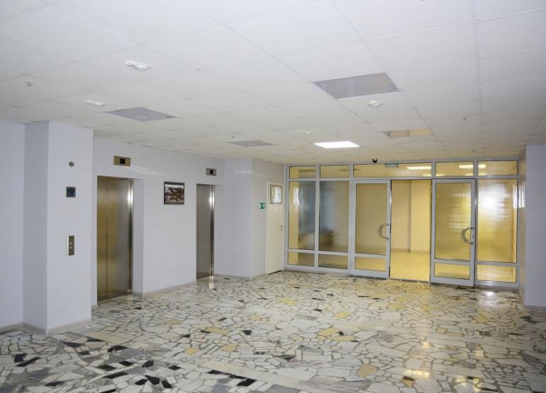 Нагатинский: Вид главного лифтового холла